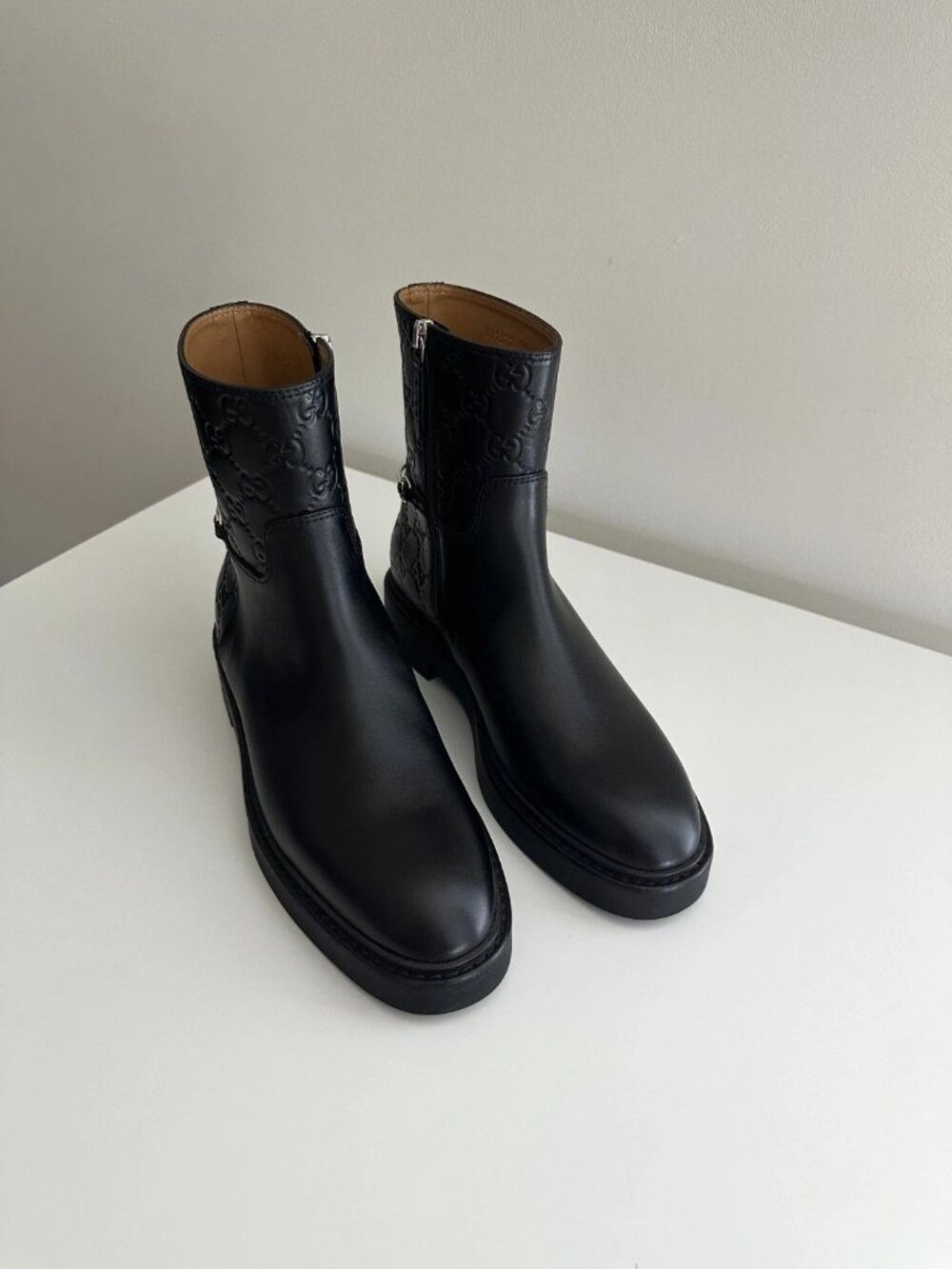 NEW GUCCI Black Leather GG Logo Horsebit Flat Ankle Boots Size 38